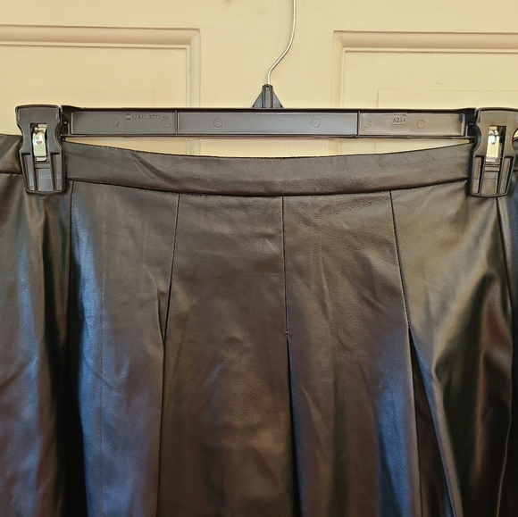 NY Collection skirt - Picture 5 of 5